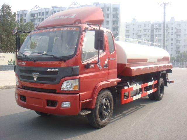 福田歐馬可11噸灑水車價格，福田灑水車價格