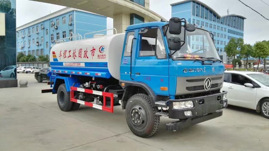 程力灑水車廠家圖片