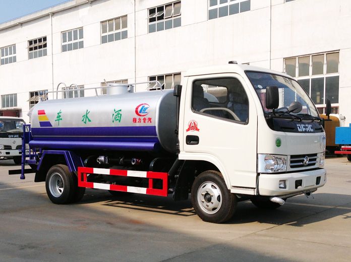 5噸灑水車東風輕型發動機圖片