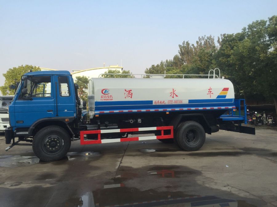 程力15噸灑水車