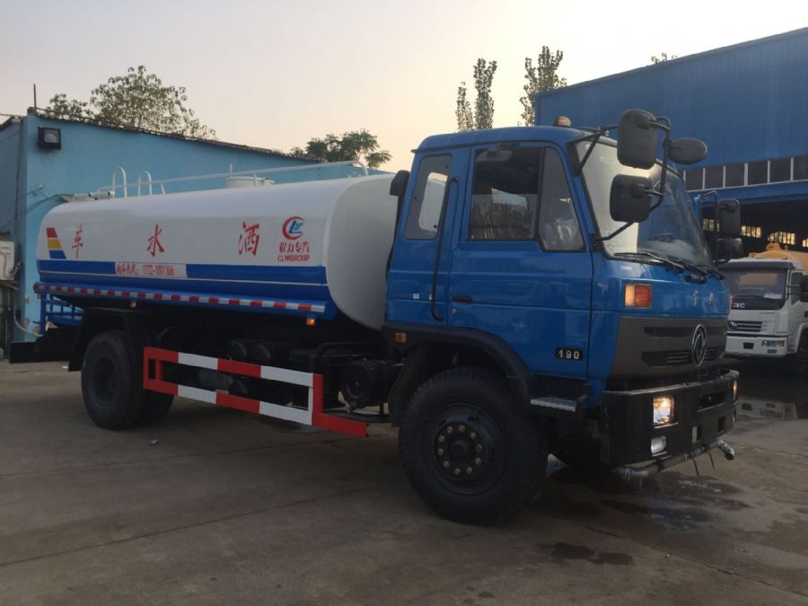 程力15噸灑水車
